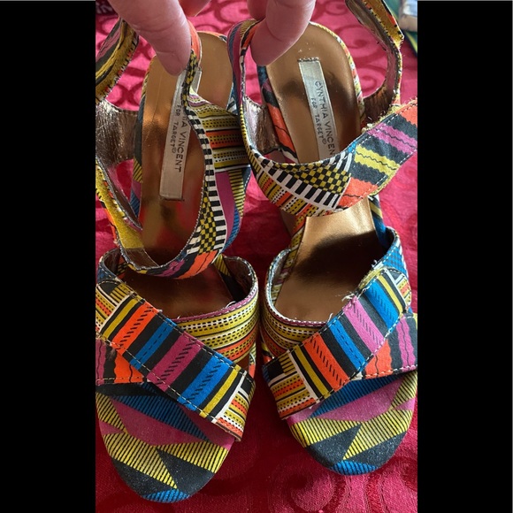 Cynthia Vincent for target multi color wedges size 7 - Picture 5 of 5